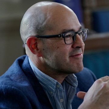 2025-11-10 – Darwin actualiza a Lionel: la mamushka no vinculante de la Jutep y las destautologías de Danza – Darwin Desbocatti post thumbnail image