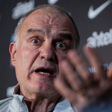 2026-06-30 – Bielsa, el final del gurú incendiario más caro de la historia – Darwin Desbocatti post thumbnail image